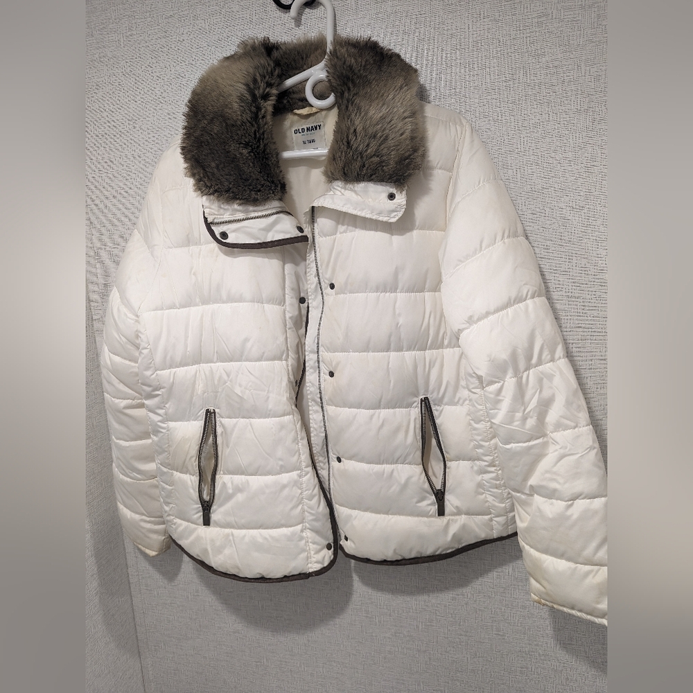 Winter insulated coat faux fur collar